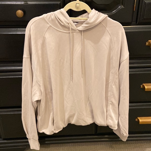 Athleta Seasoft Bubble Hem Hoodie - Picture 5 of 7